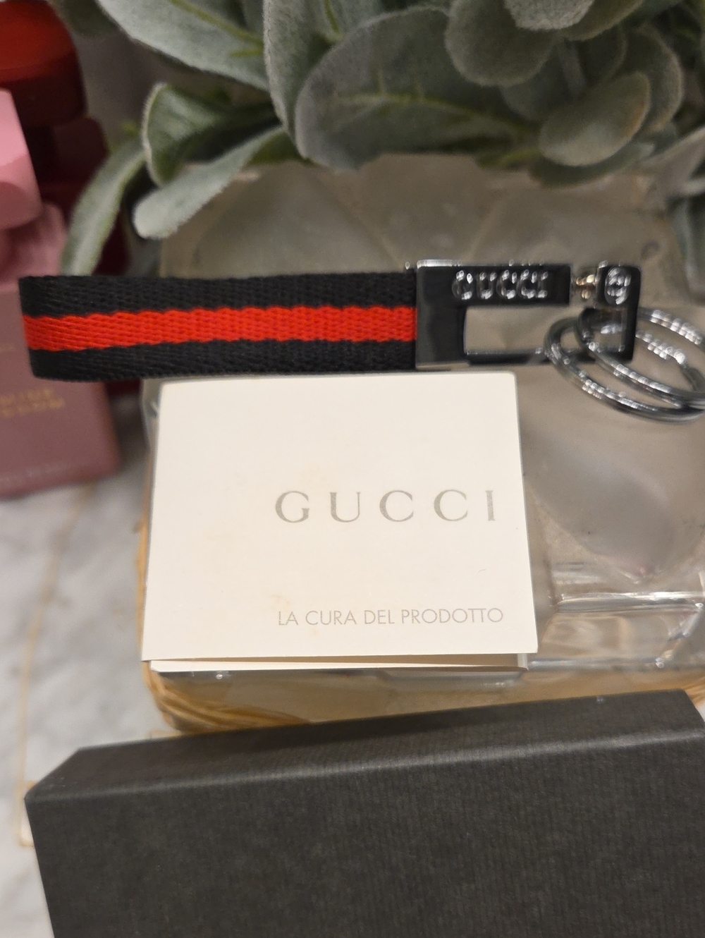 NWOT Gucci Black and Red Web Stripe Key Ring with Silver Hardware Full Inclusion